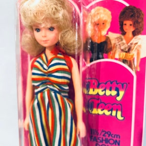 Vintage anni '90 / Betty Teen Doll / Su carta originale / MOC / Barbie Clone / Retro Doll / Collezione New in Box / Fashion Doll