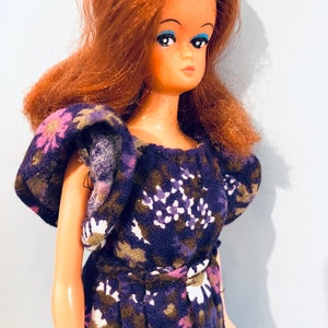 Boneca Petra Von Plasty Vintage dos anos 70: Clone retrô alemão da Airfix