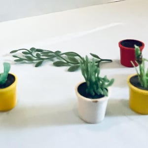 1970s Vintage | Original Lundby | Plants and pots  | livingroom Green Plants | Flowers | 1:16 Scale | Retro Doll House Furniture