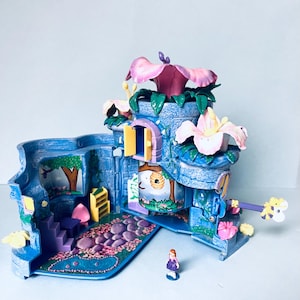 1990s Vintage RARE | Complete Trendmaster | Starcastle Flower Garden  | Polly Pocket| Castle Playset | Knock off Toy | Original Figures |