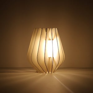 Lámpara de Mesa Portátil de Cartón de Madera con Diseño Minimalista Ecológico Escandinavo Capullo Reciclado para Montar KIDO "Nymphéa"