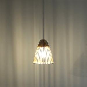 Lámpara Colgante Escandinava de Cartón y Madera con Diseño Ecológico Minimalista Cocoon Reciclado KIDO "Maranta"