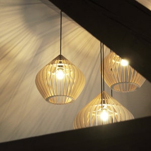 Lámpara Colgante Escandinava de Madera de Cartón con Diseño Minimalista Ecológico Cocoon Reciclado KIDO "Monstera"