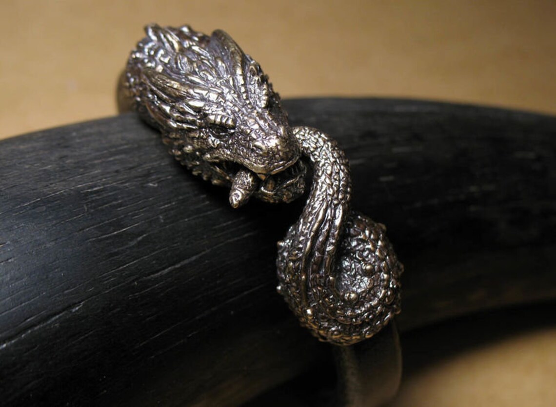 Dragon. Clasp for regaliz licorice leather bracelet 10x6 mm. Etsy