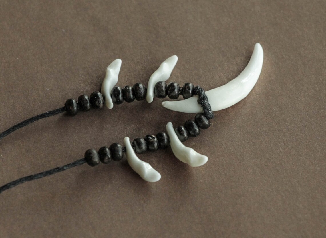 Fox tooth necklace. Bijouterie. Handmade. Amulet. Etsy