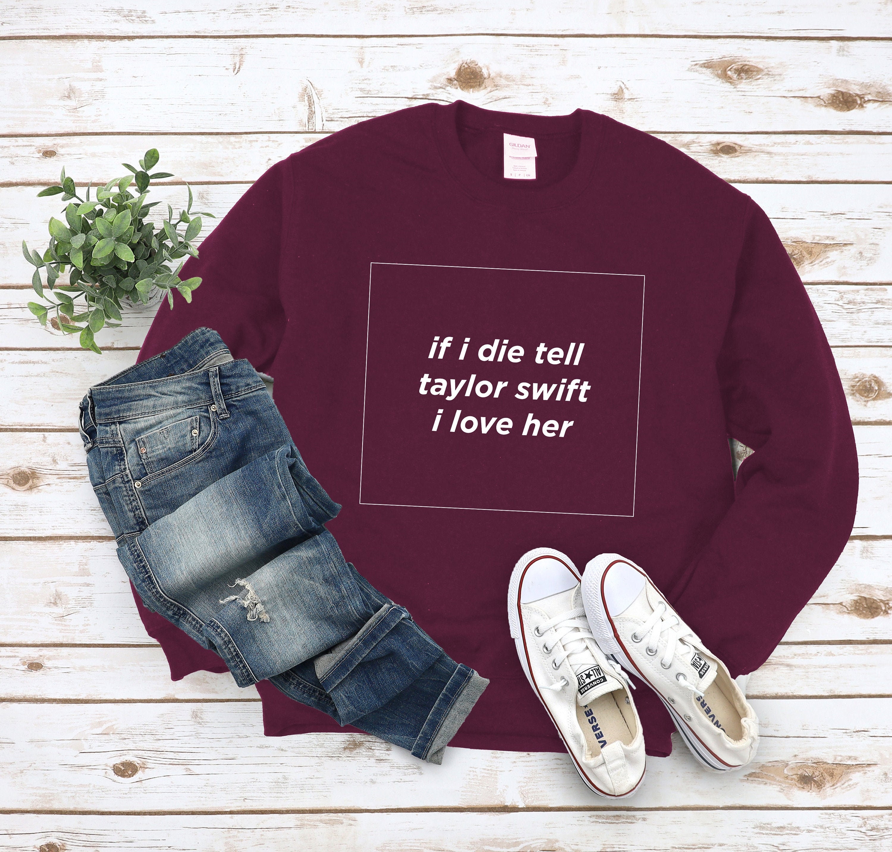 Se muoio dico a Taylor Swift che la amo / Felpa girocollo Taylor Swift /  regalo di Natale swiftie / Maglione  gocciolato in rosa -  Italia