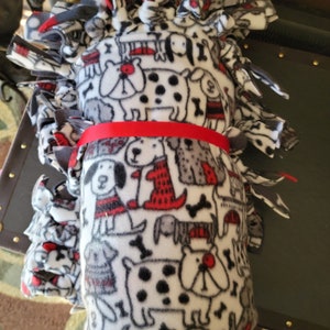 Cuddly warm blizzard fleece handmade no sew tie blanket