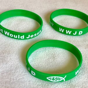 12 WWJD, was würde Jesus Silikongummi-Armbänder-Manschetten-Schenkelmenge christlicher religiöser Schmuck echte Qualität US-Verkäufer Gebetsbänder tun Bild 5