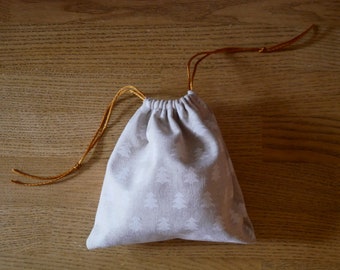 Gift bag, reusable gift wrapping, sliding fabric bag, customizable fabric, upcycling recycled fabric
