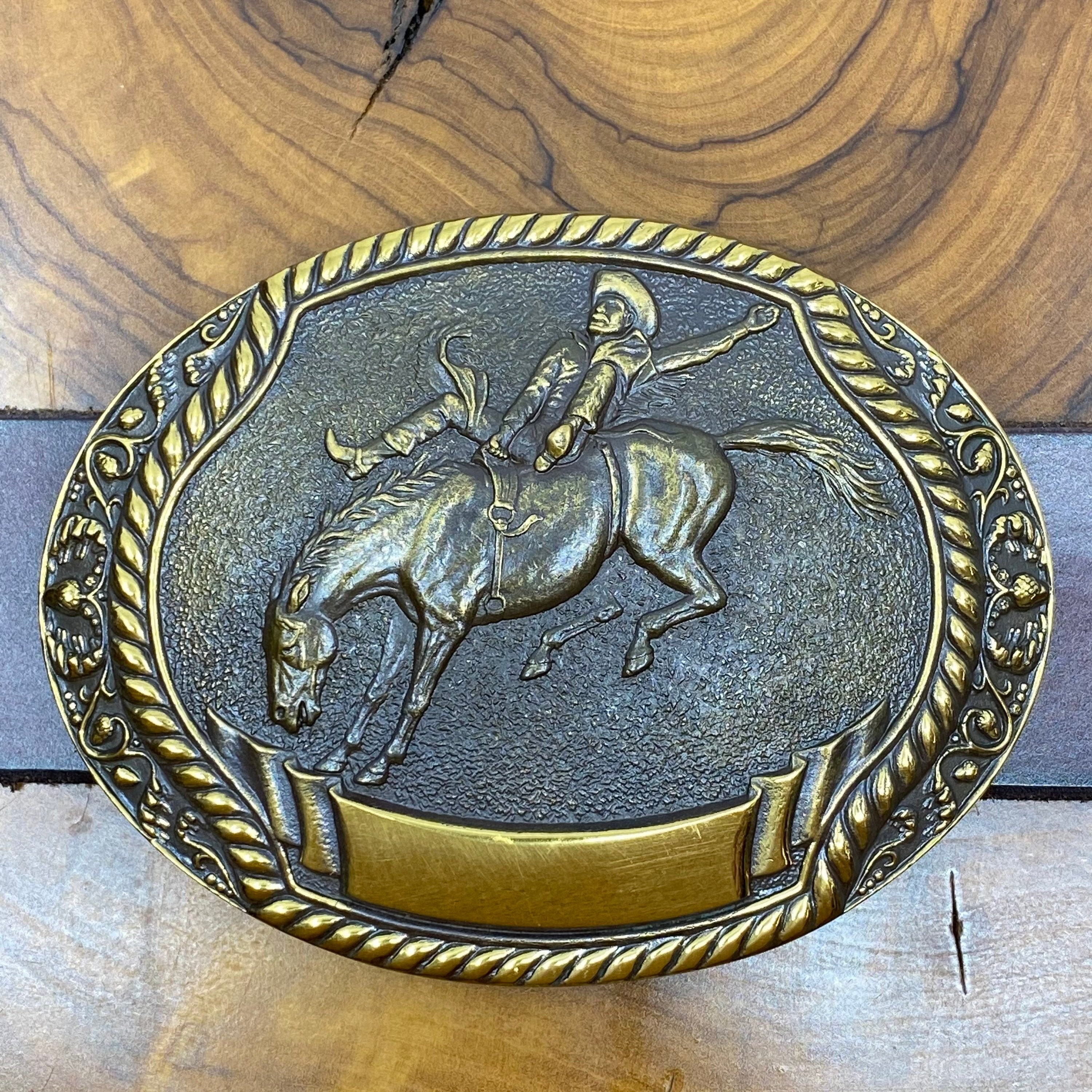 Western trophy outlet belt buckles