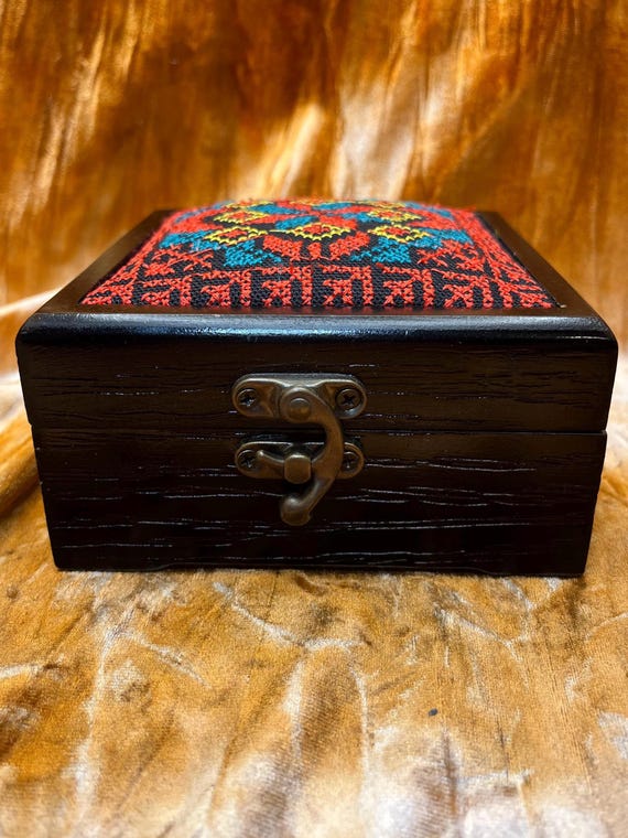 Middle Eastern Styled Embroidered Designed Black … - image 5