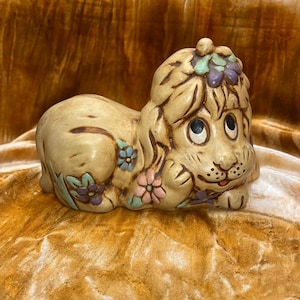 Handpainted Retro Ceramic Kitschy Lion Piggy Bank Figurine - Baby Lion With Flowers