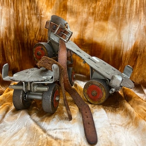 Antique Pair of Metal Roller Skates - Americana Kids Toys - Outdoor Sports