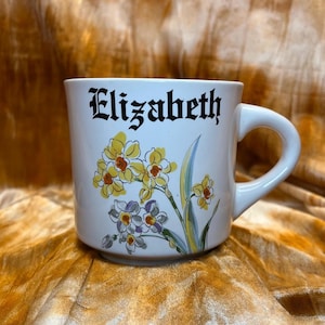 Elizabeth Personalized Flower Coffee Mug in Olde English