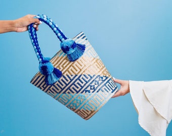 Wayuu bags and wallets, in the color and style that you like the most, for your vacations, summer days / day bag, night bag / beach bag