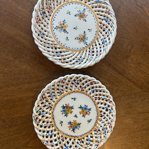 Set of 2 Vintage Spanish Ceramic Plates - Basket Weave Design with Hand-Painted Flowers