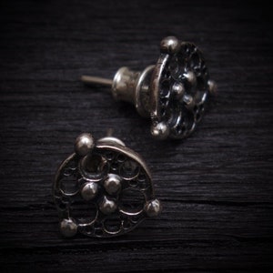 Beautiful round stud earrings, Filigree silver stud earrings, Quality handmade jewelry made in Latvia, Basic earrings, Minimalist jewelry.