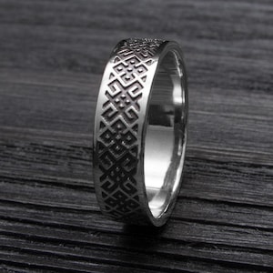 Uniseks platte ring met Lets etnisch teken, moderne ringen gemaakt van brons of zilver, uitstekende ring voor hem en haar, handgemaakte paarsieraden
