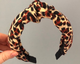 Leopardmönstrat knutet hårband