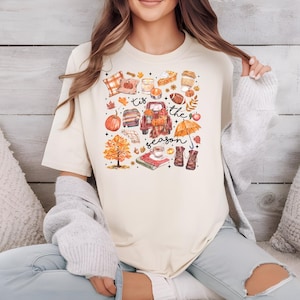 Komfortfarben Herbst-Shirt, Tis die Saison-Shirt, Herbst-Fußball-Shirt, Frauen-Herbst-Shirt, Kürbis-Saison, Herbst-Ernte-Shirt, Herbst-Gekritzel