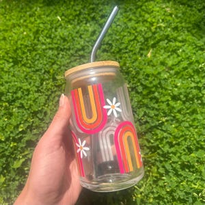 Retro Rainbow Daisy Glass Cup with Straw Lid - 16 Ounce Iced Coffee Glass Can