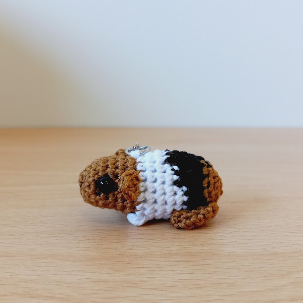 Mini Amigurumi Crochet Guinea pig Keyring / Keychain / Bag charm