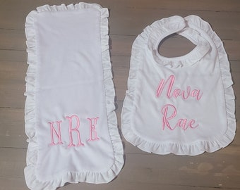 Monogrammed baby bib, Personalized baby bib, Embroidered bib, Personalized Baby Shower Gift, custom bib, baby gift, baby set