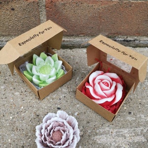 Handmade Flower Soap Gift Box UK | Floral Wedding & Party Favours | Natural Artisan Soap Gifts for Baby Shower, Birthday Special Occasions