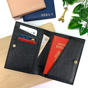 Porta-passaporte, Porta-passaporte com iniciais, Capa para passaporte personalizada, Carteira para passaporte de couro, Porta-passaporte personalizado com monograma, Capa para passaporte