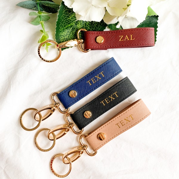 Leather keychain personalized - Saffiano leather key chain with initials - Monogram key ring with leather strap ideal corporate gifts