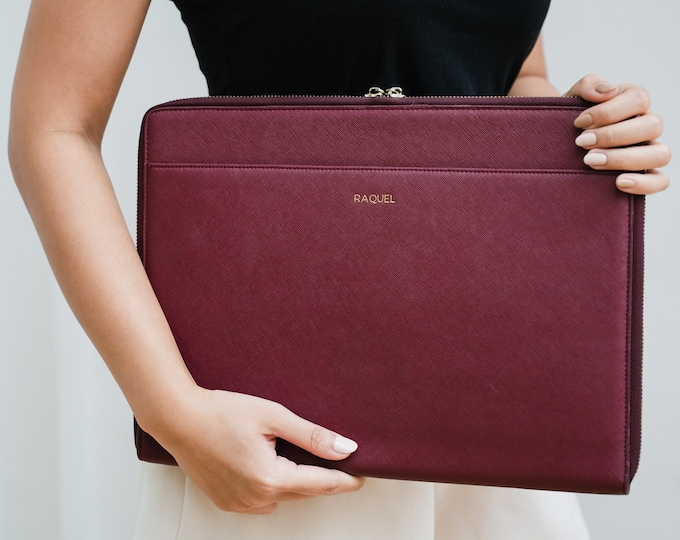 Personalized 16-inch Vegan Leather Laptop Sleeve with Gold Zipper