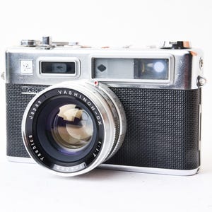 Yashica Electro-35 Vintage Film Camera w/ Yashinon 45mm f:1.7 Lens