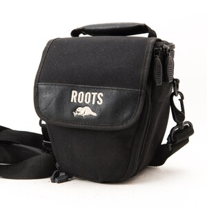 Roots camera bag hotsell