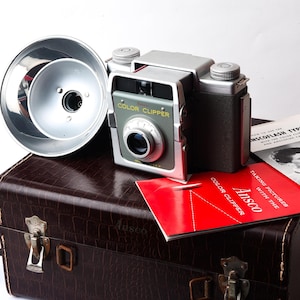 Ansco Color Clipper Vintage Medium Format Camera w/ Original Case, Flash & Bulbs
