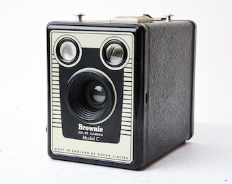 コダック 120 フィルムボックスカメラ - 展示用または小道具用 - Etsy 日本