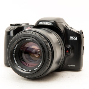 Yashica Kyocera 300 Auto Focus Vintage Film Camera w/ 70-210mm f:4-5.6 Power Zoom Lens