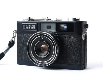 CHINON 35 EE Rangefinder 35mm Film Camera With 38mm F/2.7 Lens