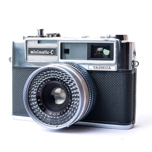Yashica Minimatic-C Vintage Film Camera w/ Yashinon 45mm f:2.8 Lens