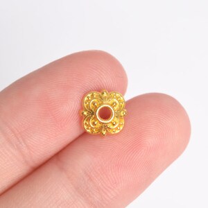60 Bead Cup 8x8mm Floral Brass Beads Gold Tone (64327-2485)