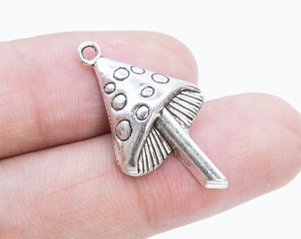 110259-3135 10 Mushroom Charm Antique Bronze Tone