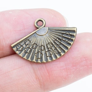 20 Chinese Fan Charm Antique Bronze Tone (64945-1633)