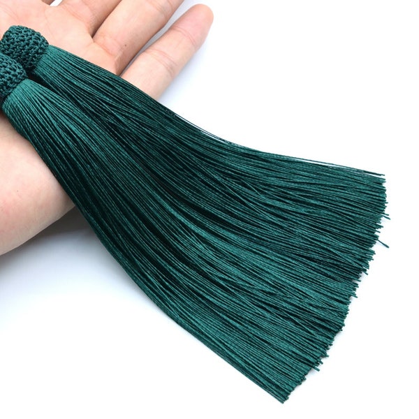2 Tassels 6.5" / 16cm Polyester Mala Tassel Forest Green Color (60842-030)