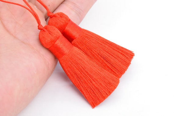 Silk tassel 5cm red
