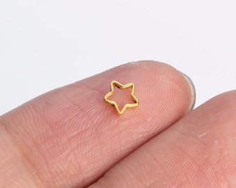 40 Star Charms, Earrings Gold Tone (67220-2515)