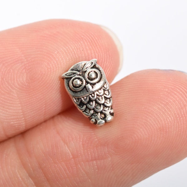 20 pcs 10x6mm Owl Spacer Perles Antique Silver Tone (63301-2393)