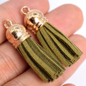 4 Tassels 1.35&quot; / 3cm Suede Tassel Mala Mini Tassel Moss Green Color  (60904-054)