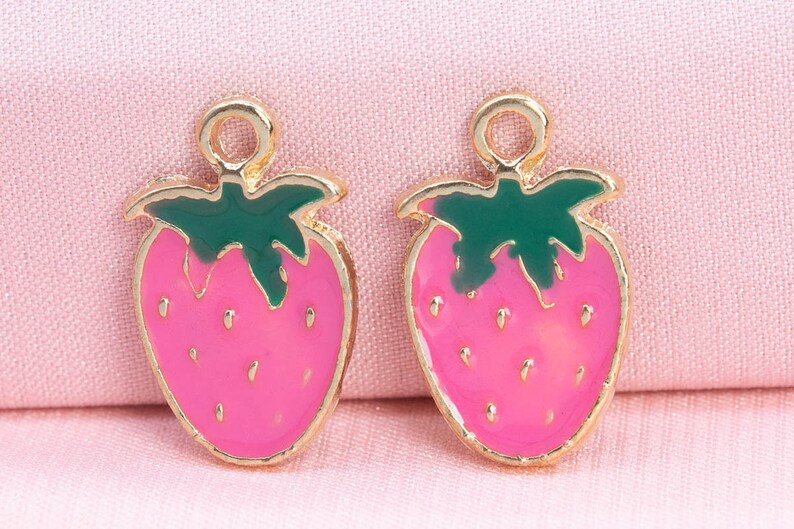 65371-3281 6 Enamel Strawberry Charm Gold Tone With Pink /& Green Enamel