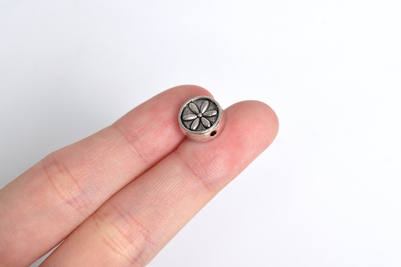 10 pcs 9mm Floral Round Spacer Beads Antique Silver Tone 63416-2398