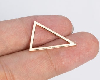 10 Triangle Charms, Earrings Light Gold Tone (67173-2510)