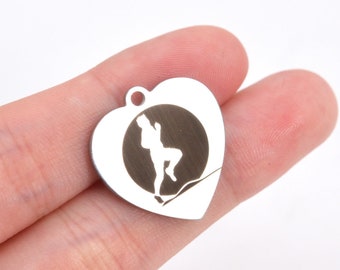 1 pcs Stainless Steel Running Heart Charm  (40525-2145)